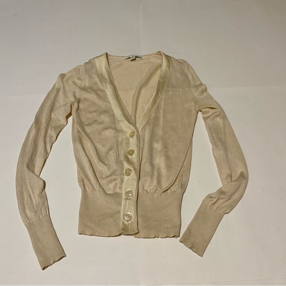 ⭐️ Banana Republic cream button down cardigan size small